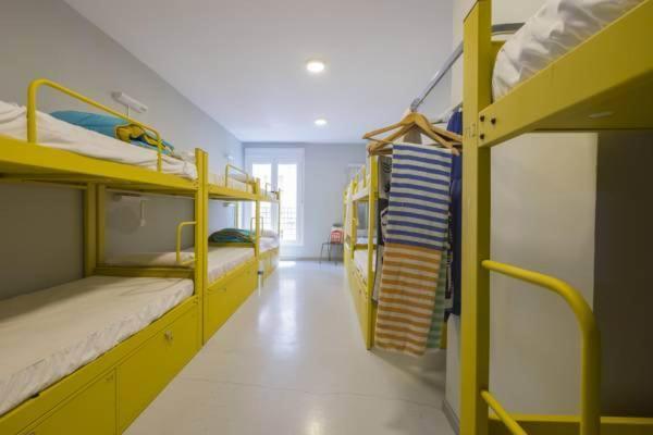 Heylola! Hostel บาร์เซโลนา ภายนอก รูปภาพ