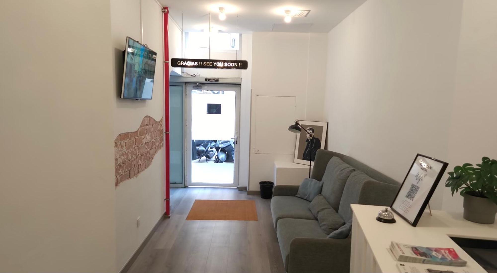 Heylola! Hostel บาร์เซโลนา ภายนอก รูปภาพ
